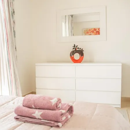 Townhouse Oasis Fanabe With 3 Bedrooms And Ac, Mir150 Apartment