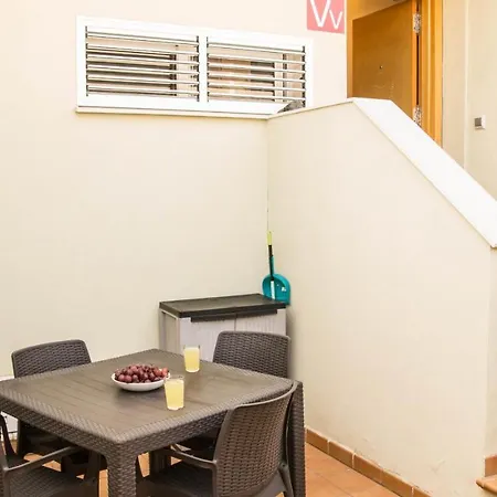 Apartment Townhouse Oasis Fanabe With 3 Bedrooms And Ac, Mir150 *