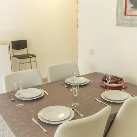 Townhouse Oasis Fanabe With 3 Bedrooms And Ac, Mir150 Apartment