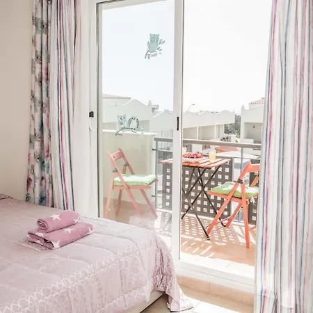 Townhouse Oasis Fanabe With 3 Bedrooms And Ac, Mir150
