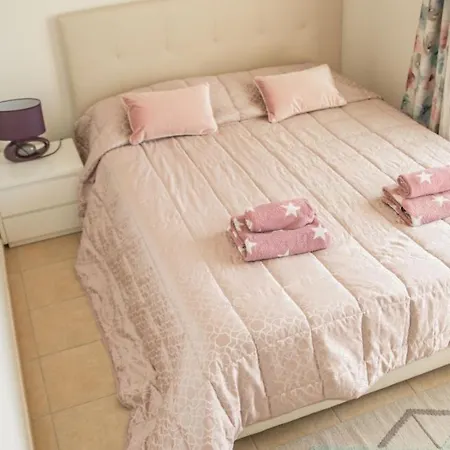 Townhouse Oasis Fanabe With 3 Bedrooms And Ac, Mir150 * アデヘ